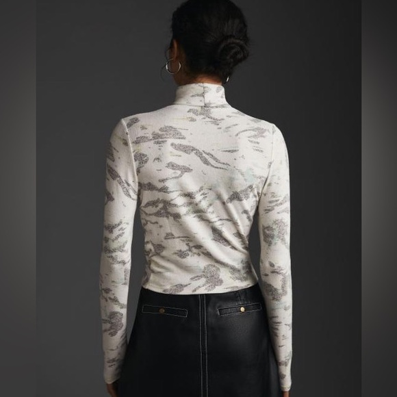 By Anthropologie Cropped Turtlenecks in Dark Orange & Neutral Motif - Picture 4 of 5